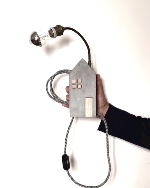 Uruk lampada in cemento di design