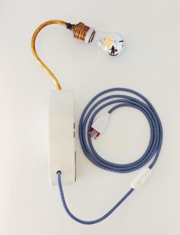 Uruk White lampada in cemento