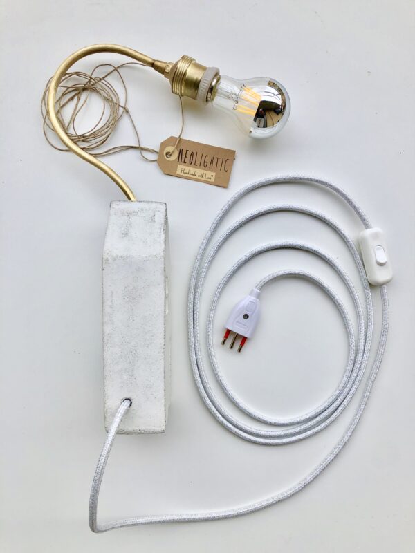 Uruk White N° 4 lampada in cemento di design